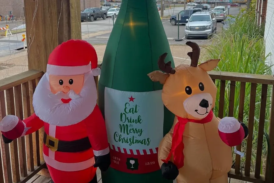 Magnolia Bar Xmas - Memphis, TN