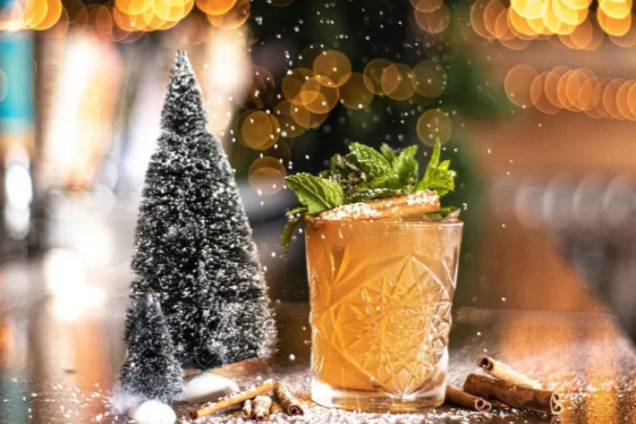 The Great Dickens Christmas Bar - San Diego, CA