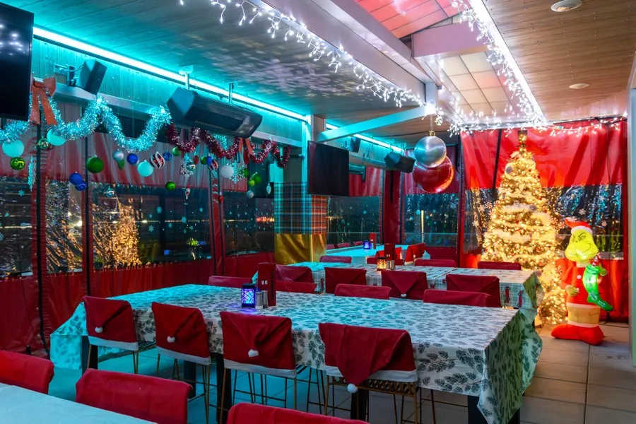 Elfed Up at Destination Grille - Grimes, IA