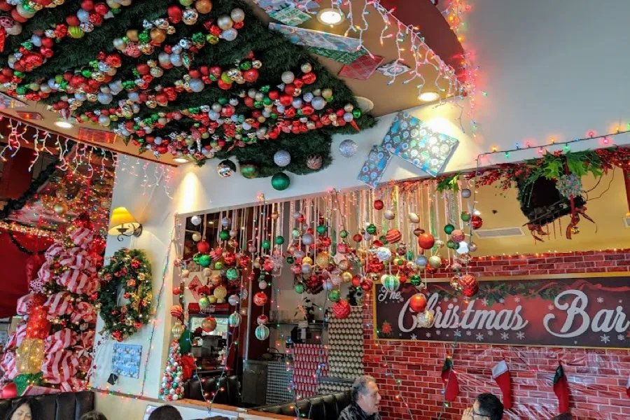 The Christmas Bar - Honolulu, HI