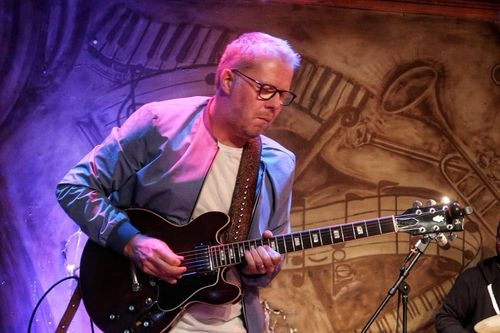 Brian Lupo - “Snowing in Chicago”