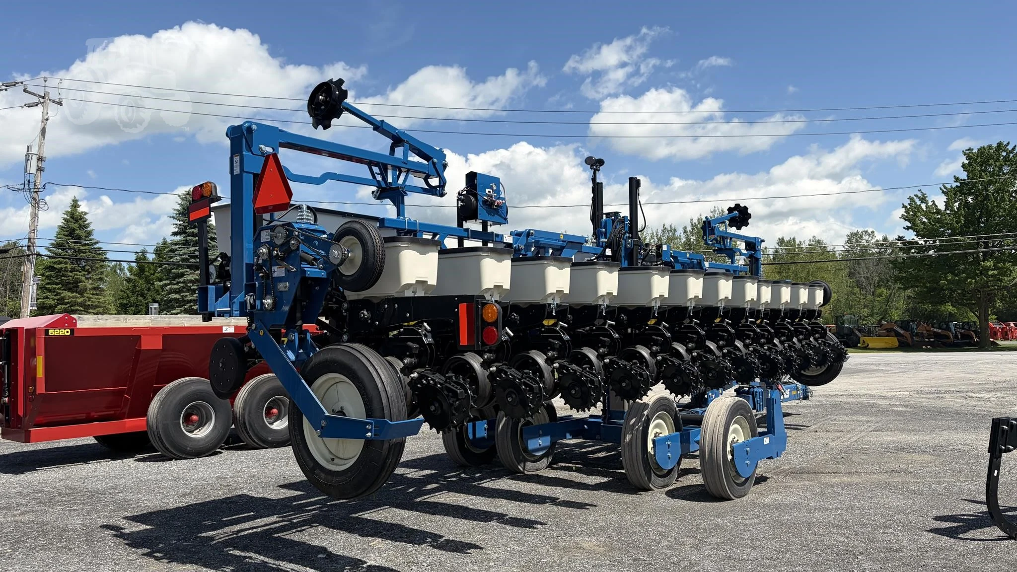 2026 KINZE 3605