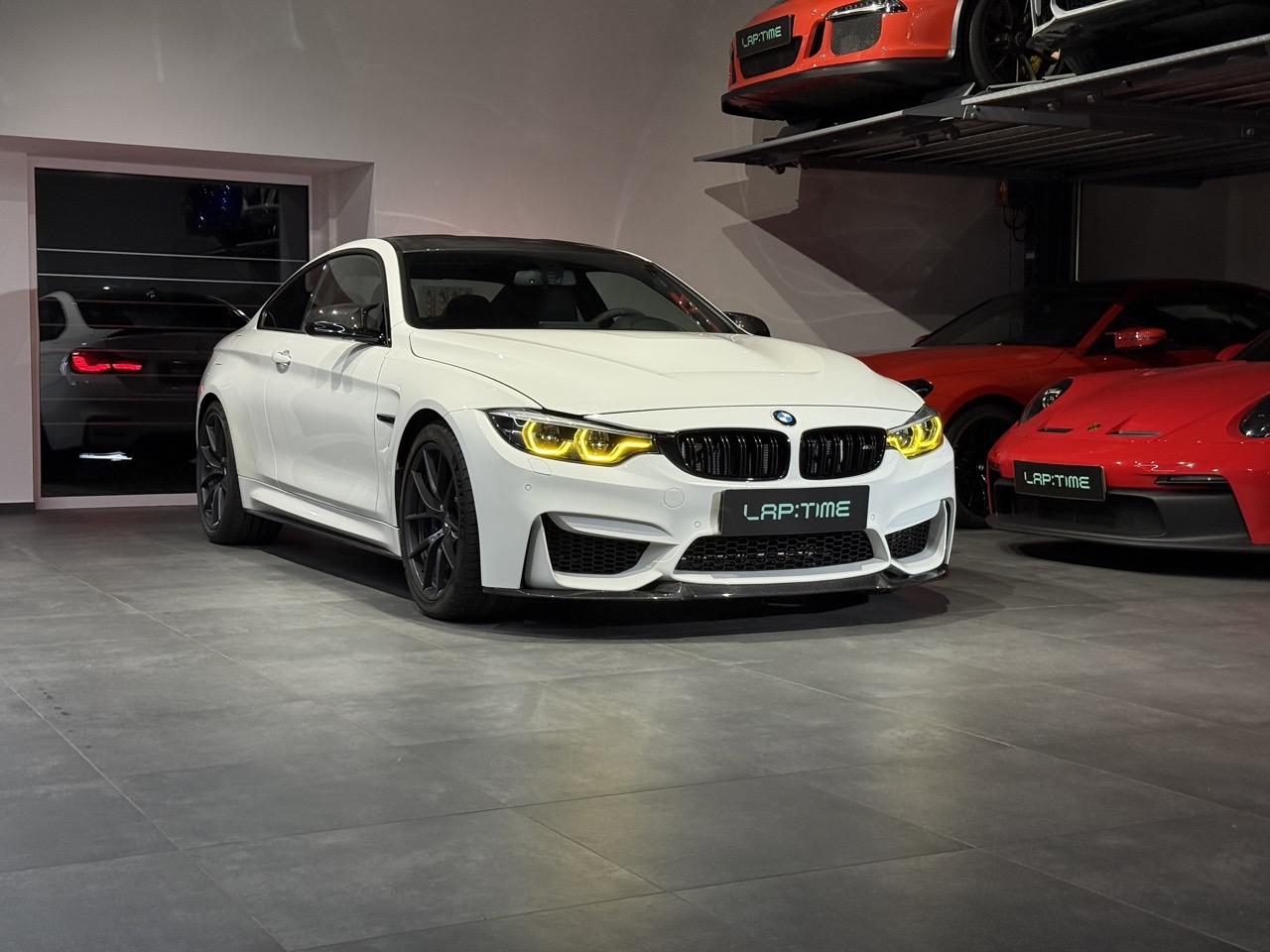 BMW M4 CS