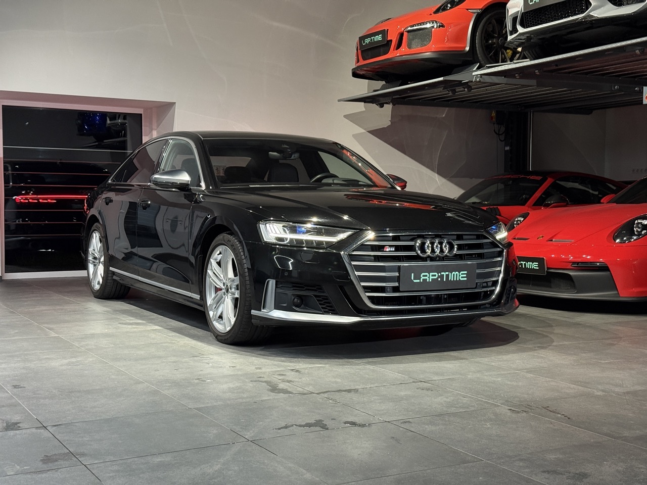Audi S8