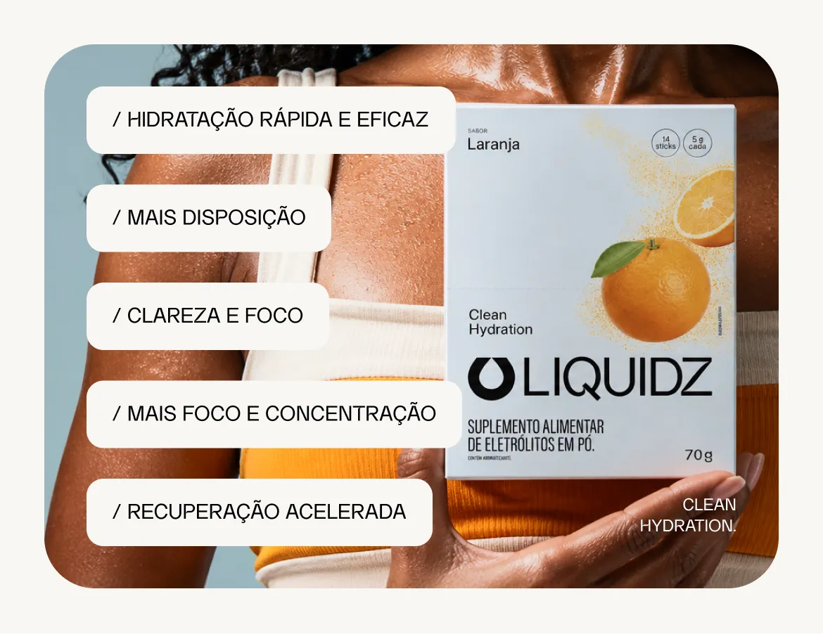 Atleta se hidratando com LIQUIDZ: eletrólitos em sachê para hidratação rápida e eficaz, mais disposição, clareza e foco, recuperação acelerada