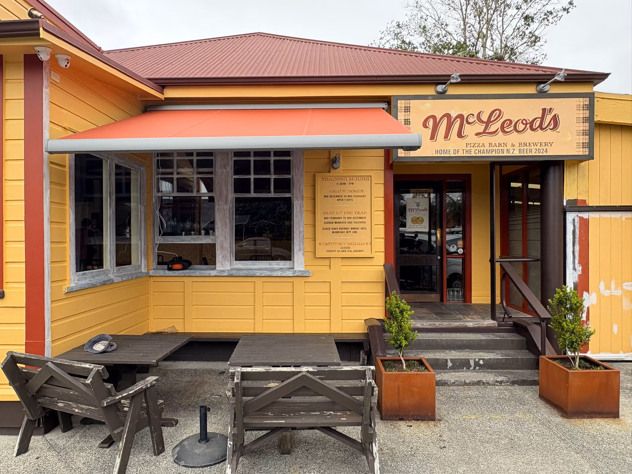 Retractable awning installed by Shadeland, Northland – gallery photo 10