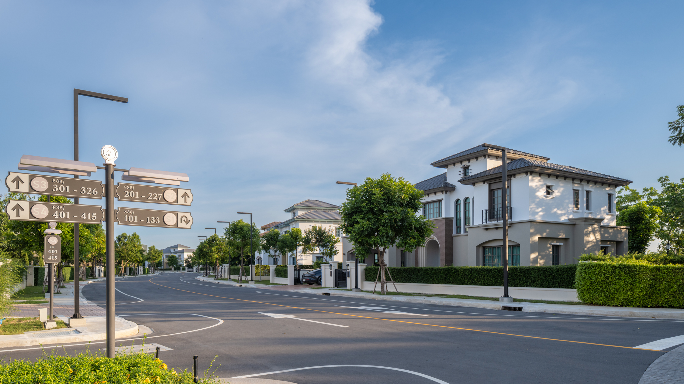 Luxury Mixed-Use Community Near Bangkok