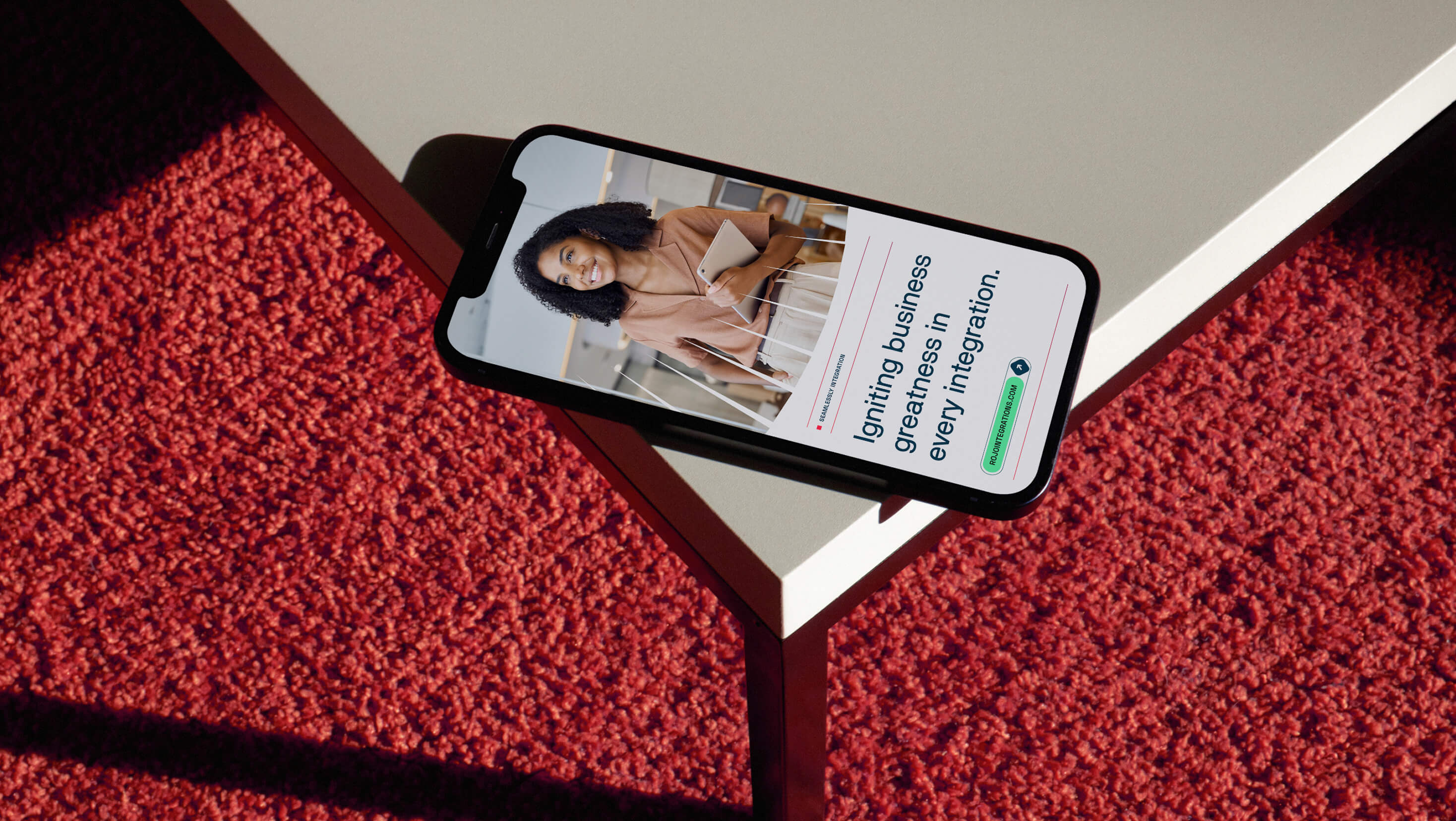 Een mobiele uiting van Rojo Integrations.