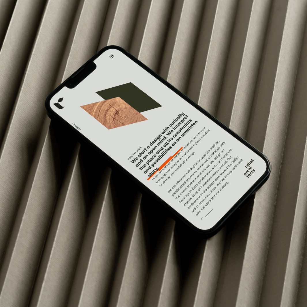 De proces pagina van de website op mobiel.