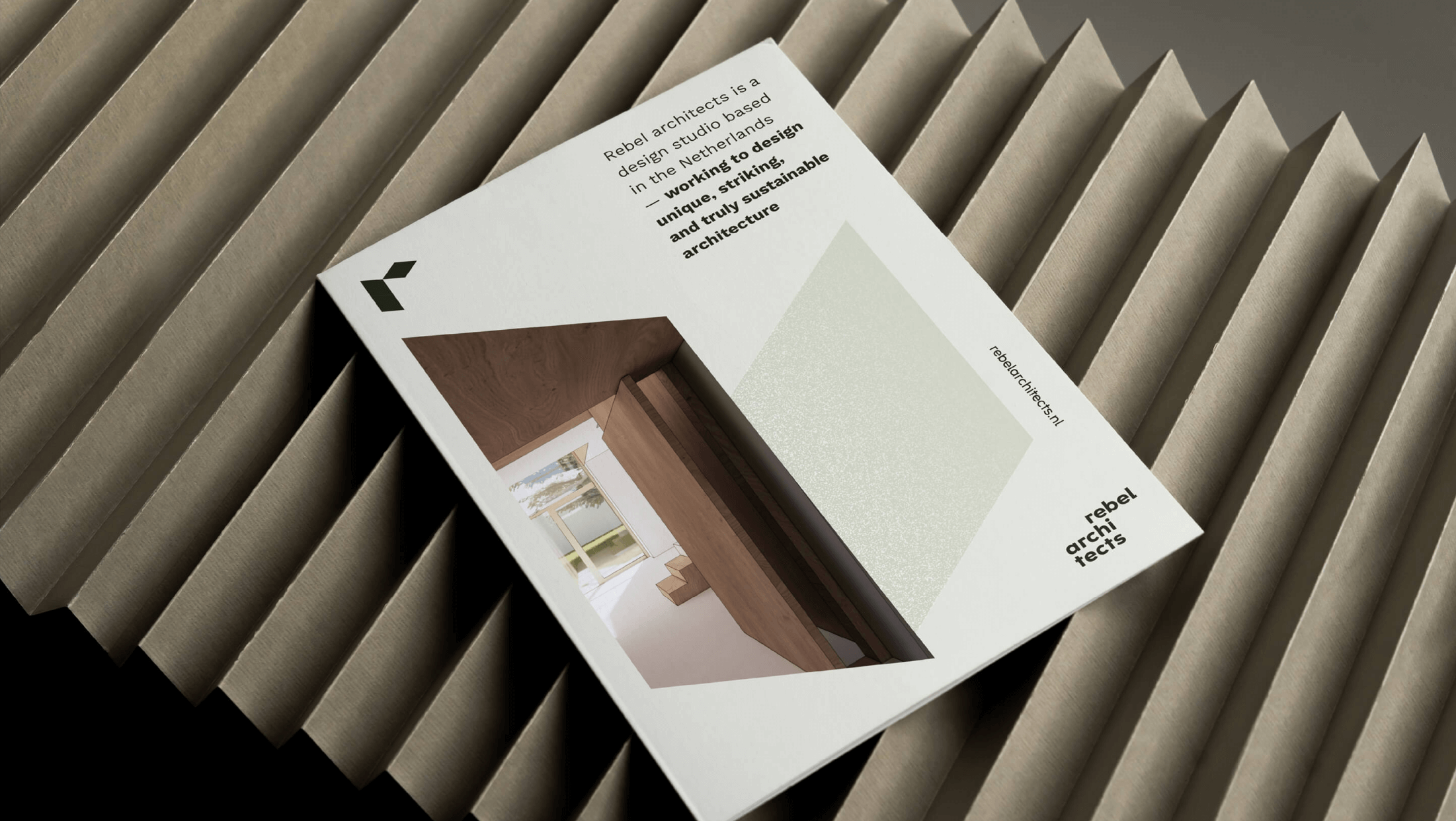 Een flyer van Rebel Architects ontworpen door Studio Piraat.