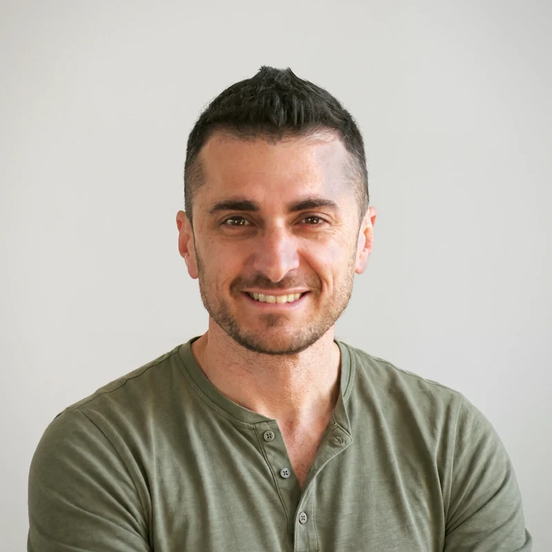 Portrait of Igal Ozik, Head of Growth at Botika