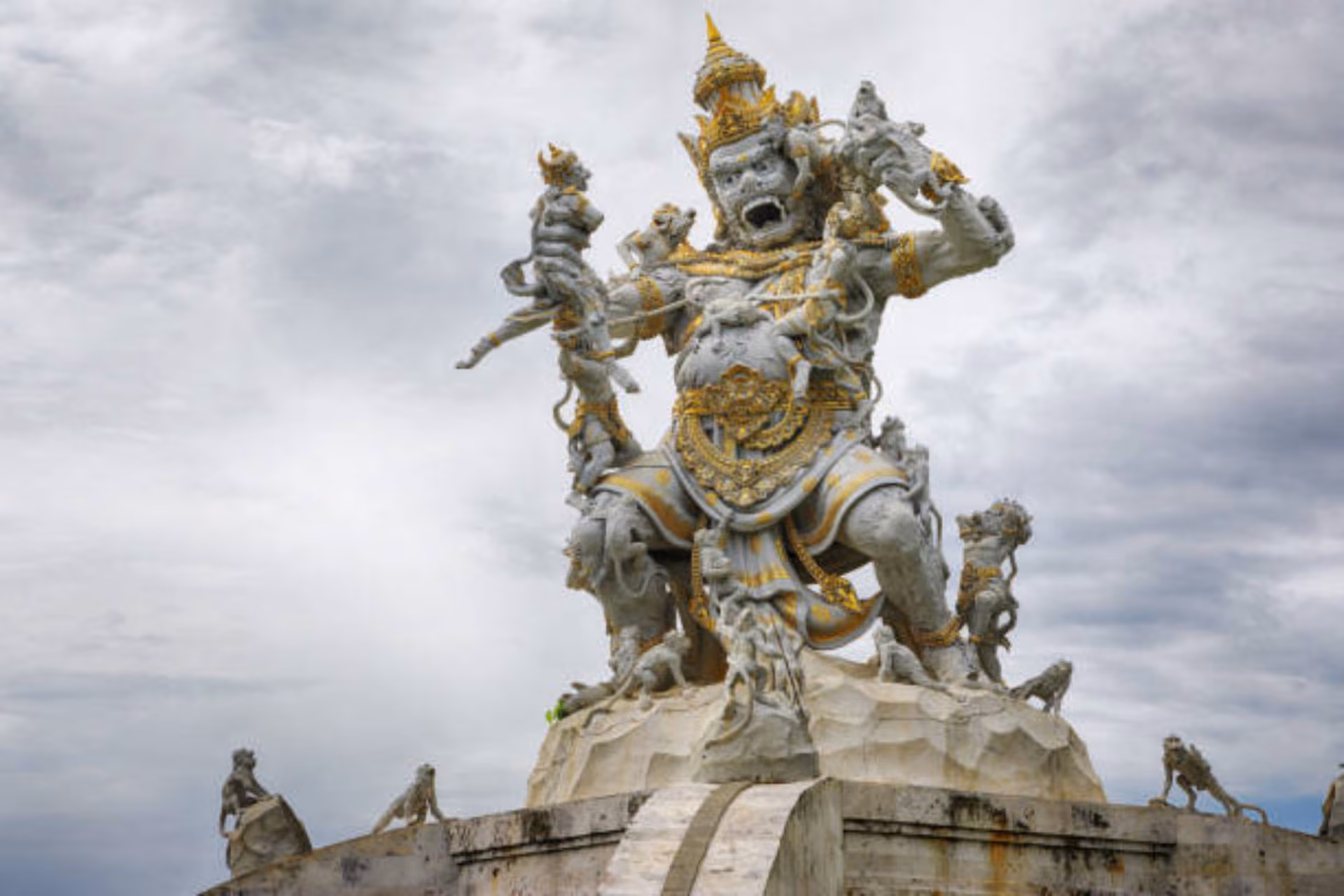 Kumbakaran Statue in the botanical garden in temple complex