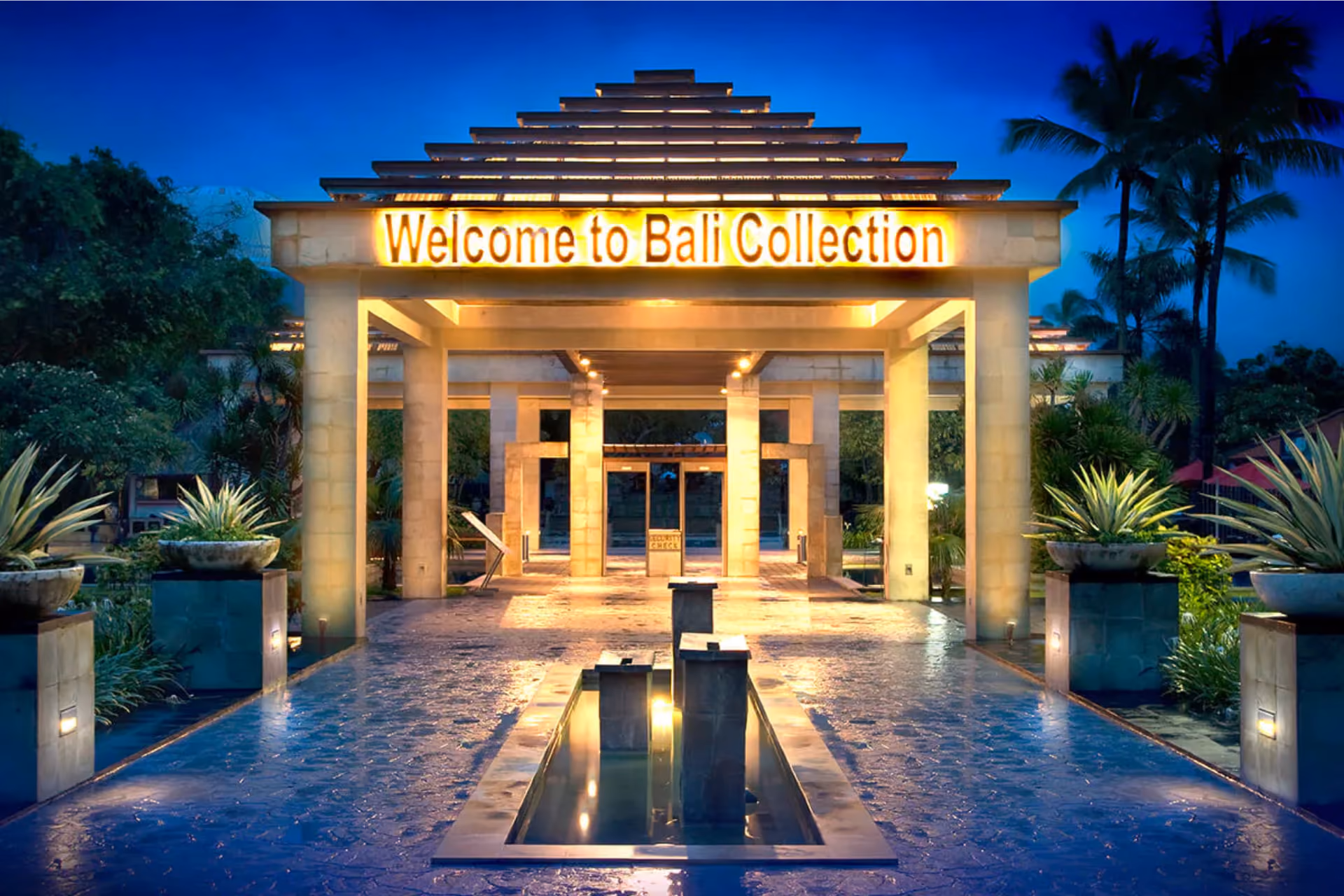 Entrance to Bali Collection shopping center