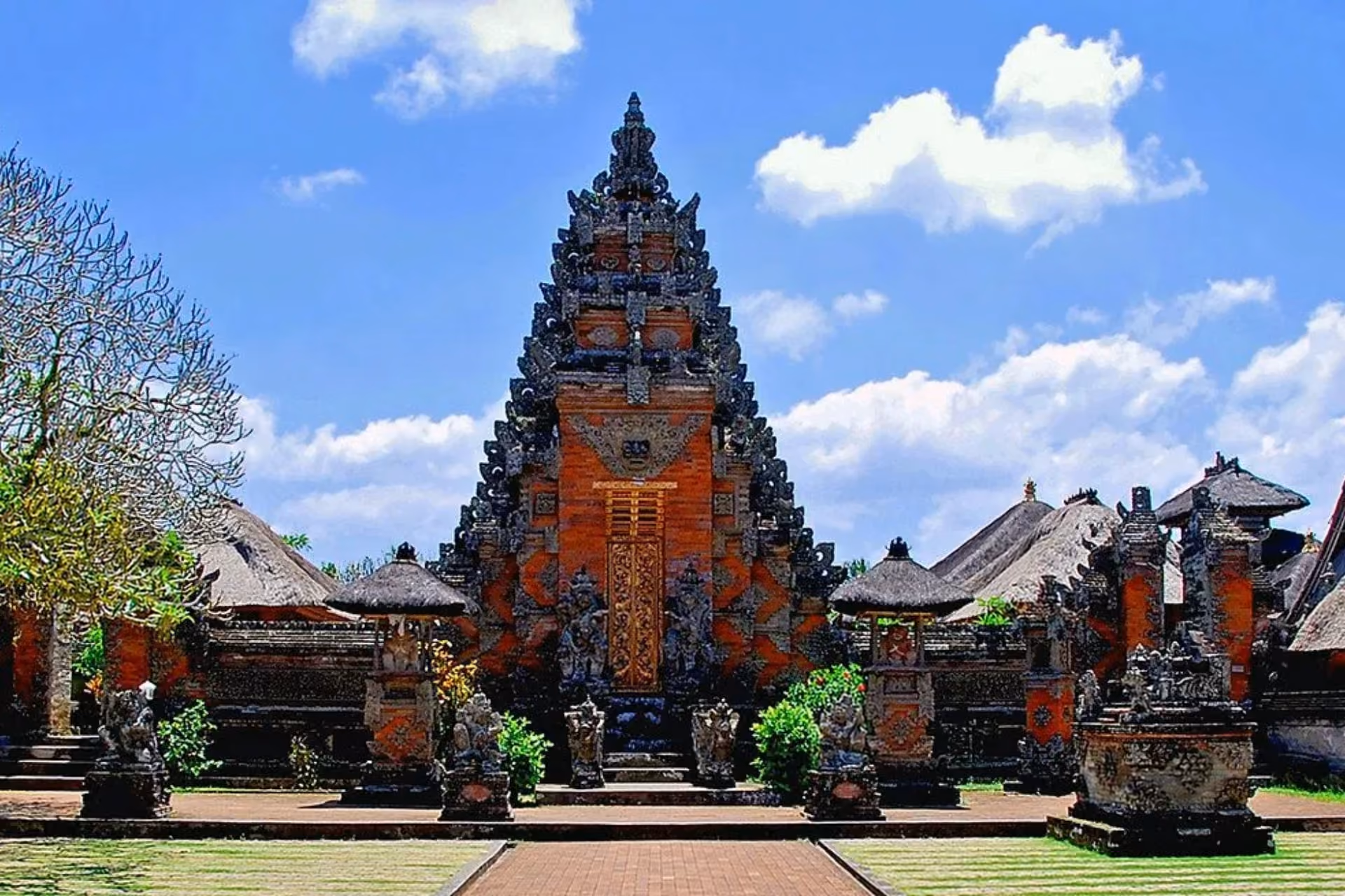 Courtyard of Pura Puseh Temple.