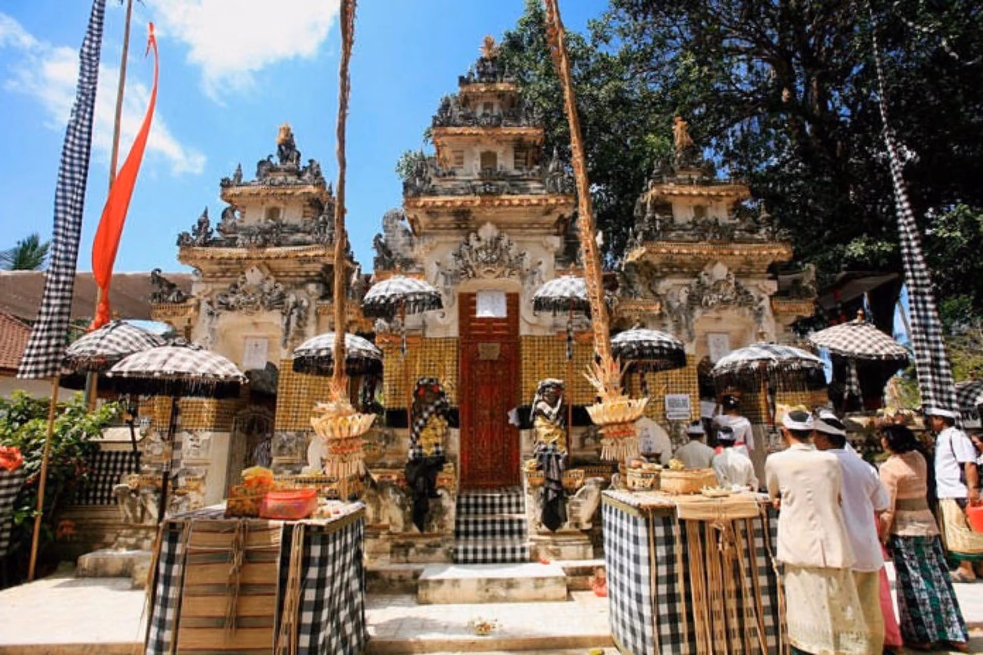 Entrance of Pura Dalem Penataran Ped.