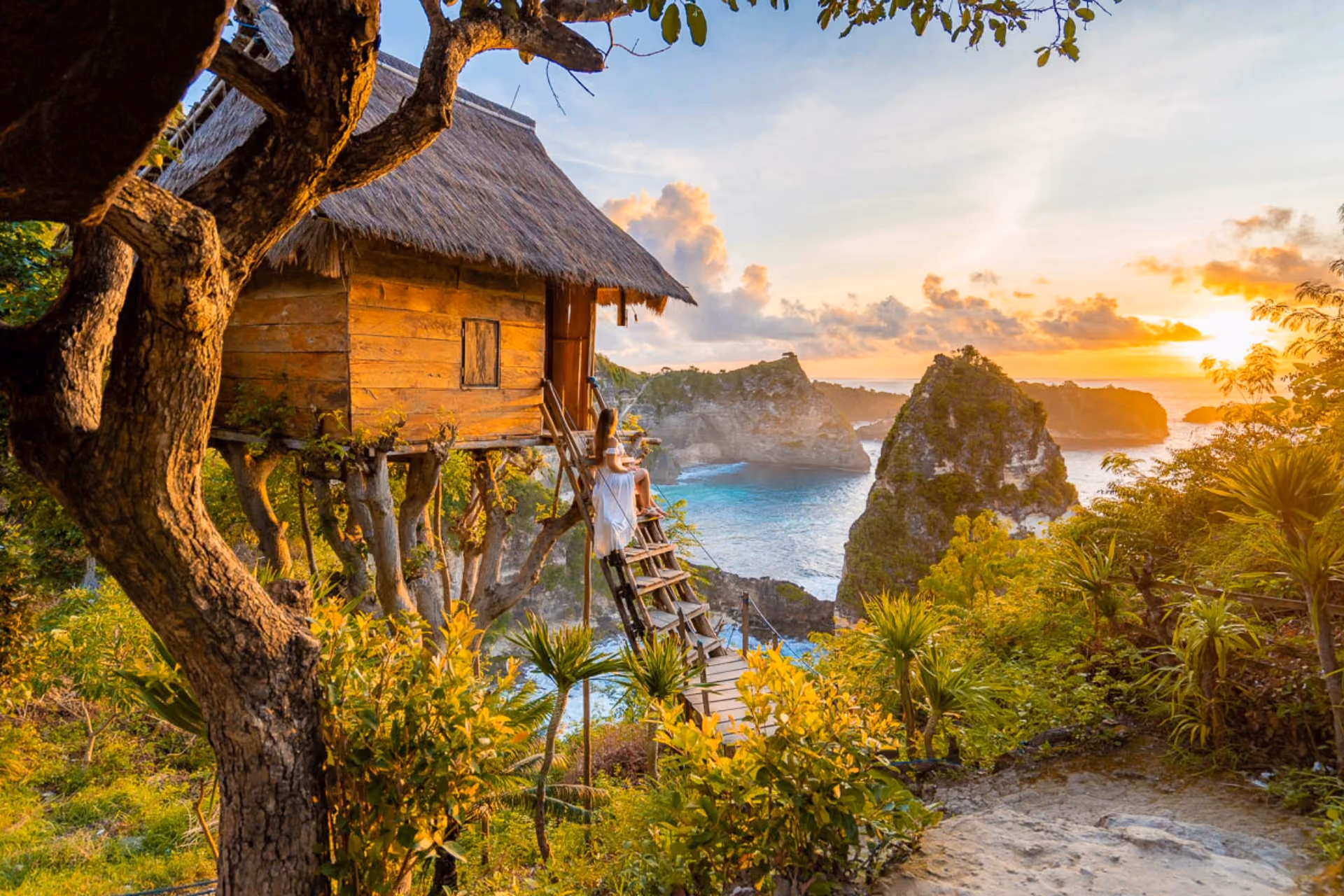 Stunning view of sunset from Rumah Pohon Treehouse.