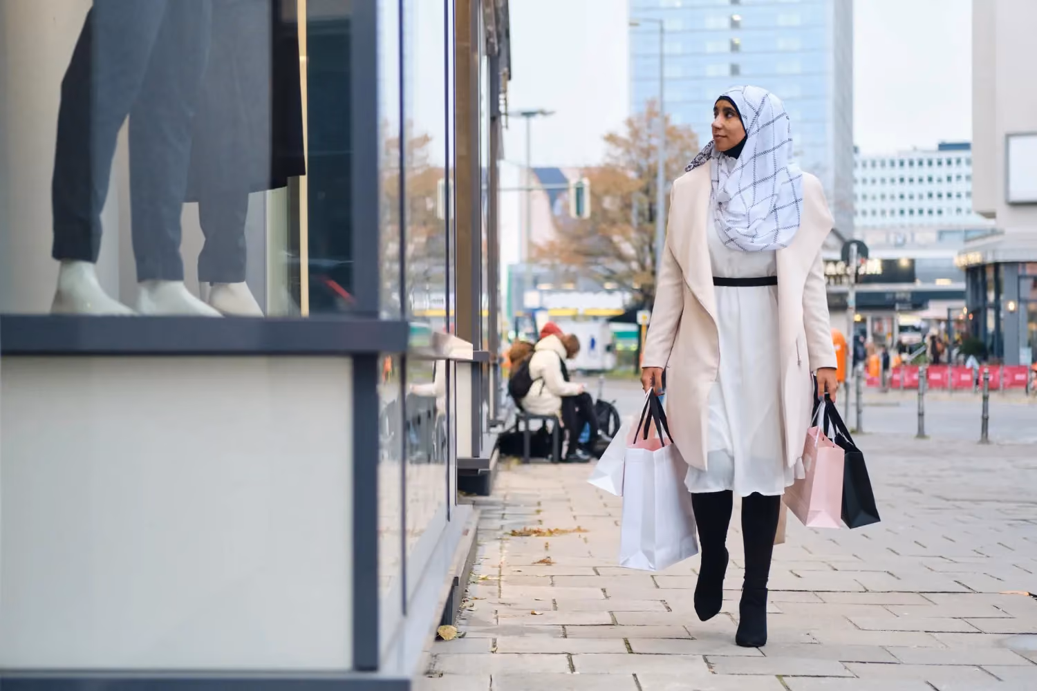Oman vs UAE shopping