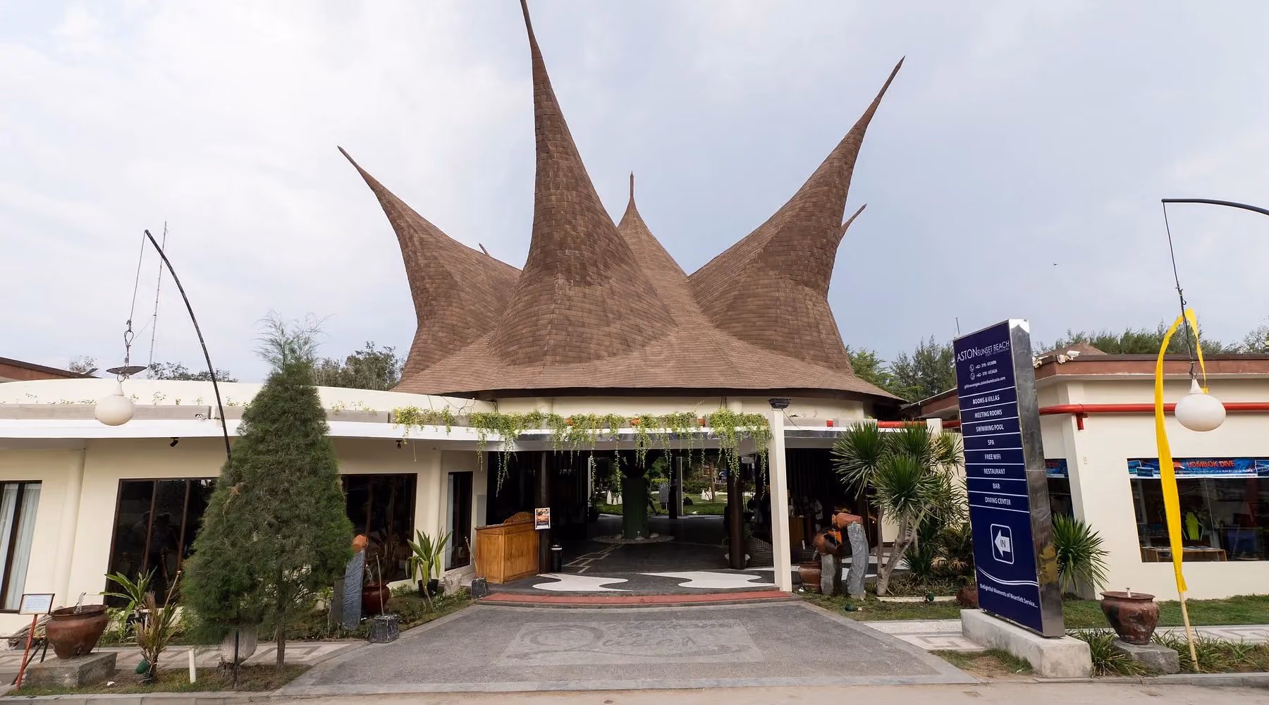 Aston Sunset Beach Resor