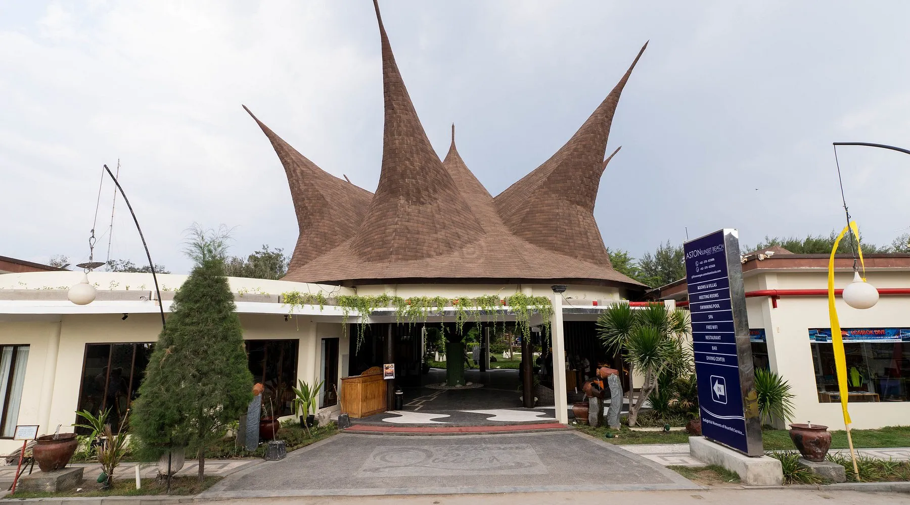 Aston Sunset Beach Resor