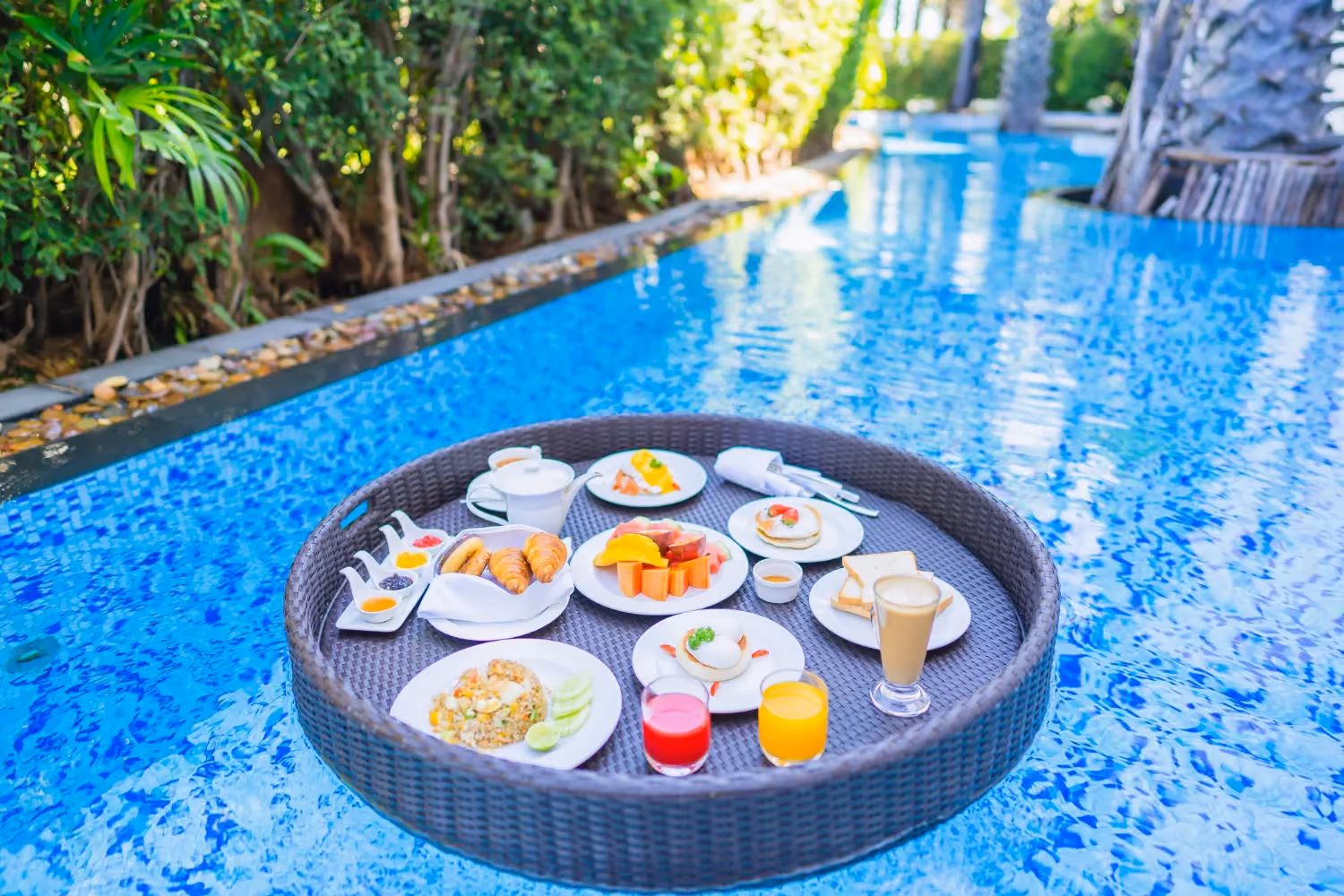 Floating breakfast & tropical peace at Asvara