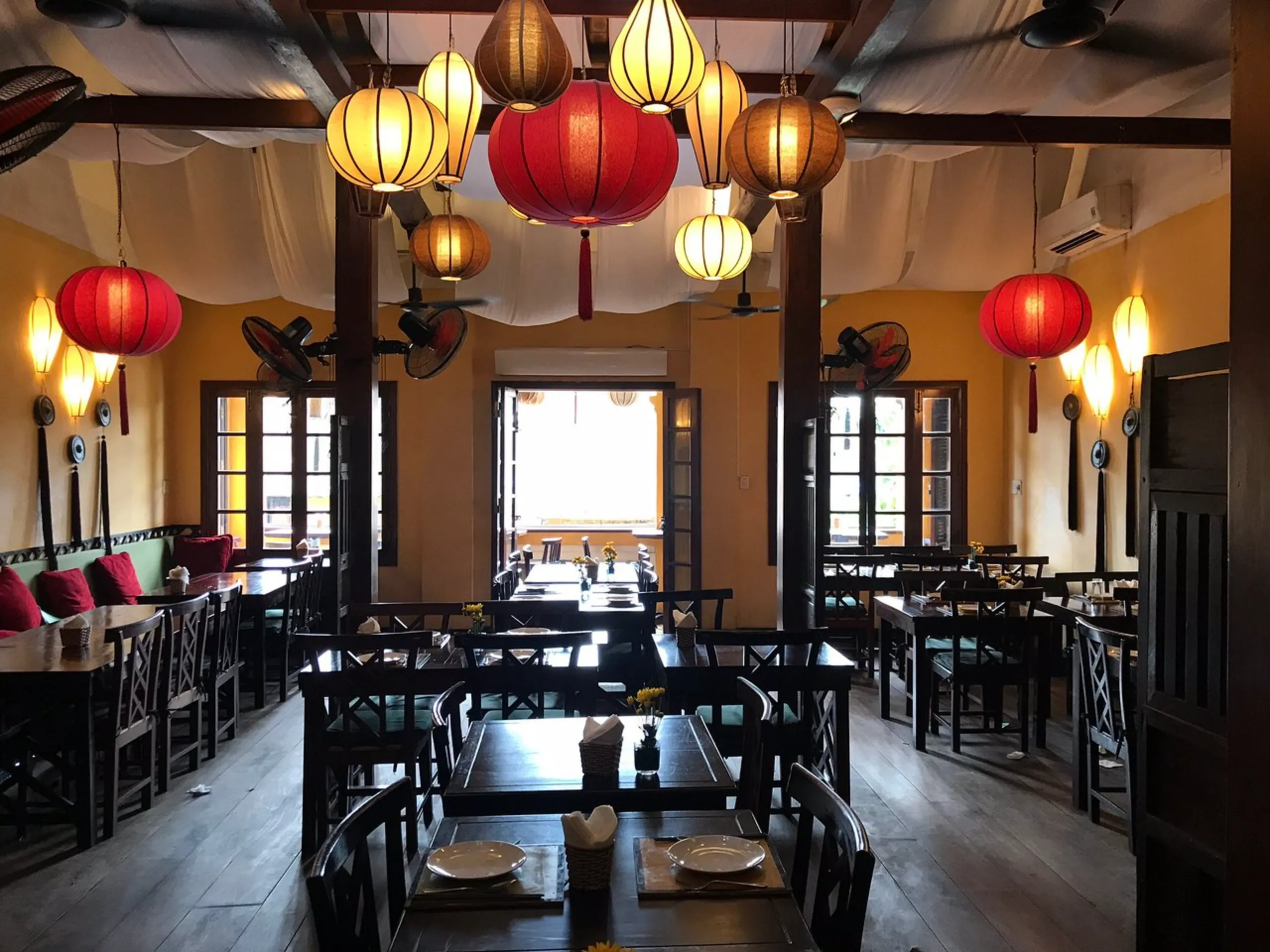 A must-try spot for authentic Vietnamese flavors and refined Hoi An cuisine.