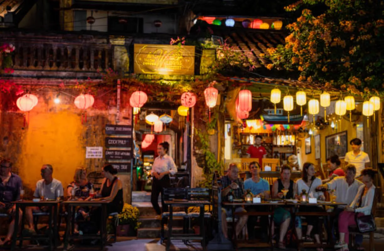 A cozy hidden gem serving creative dishes inspired by local ingredients.