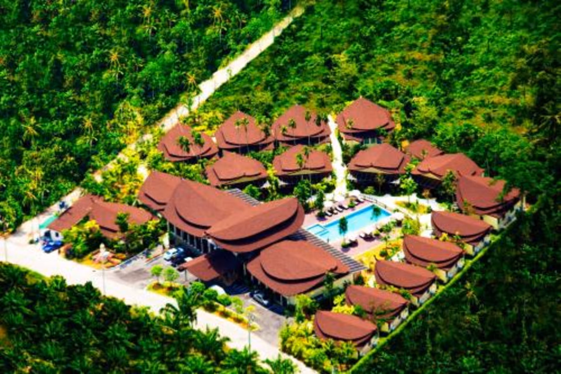 Hill views, lush greens, and serene moments — Aonang Phu Petra is romance wrapped in nature.