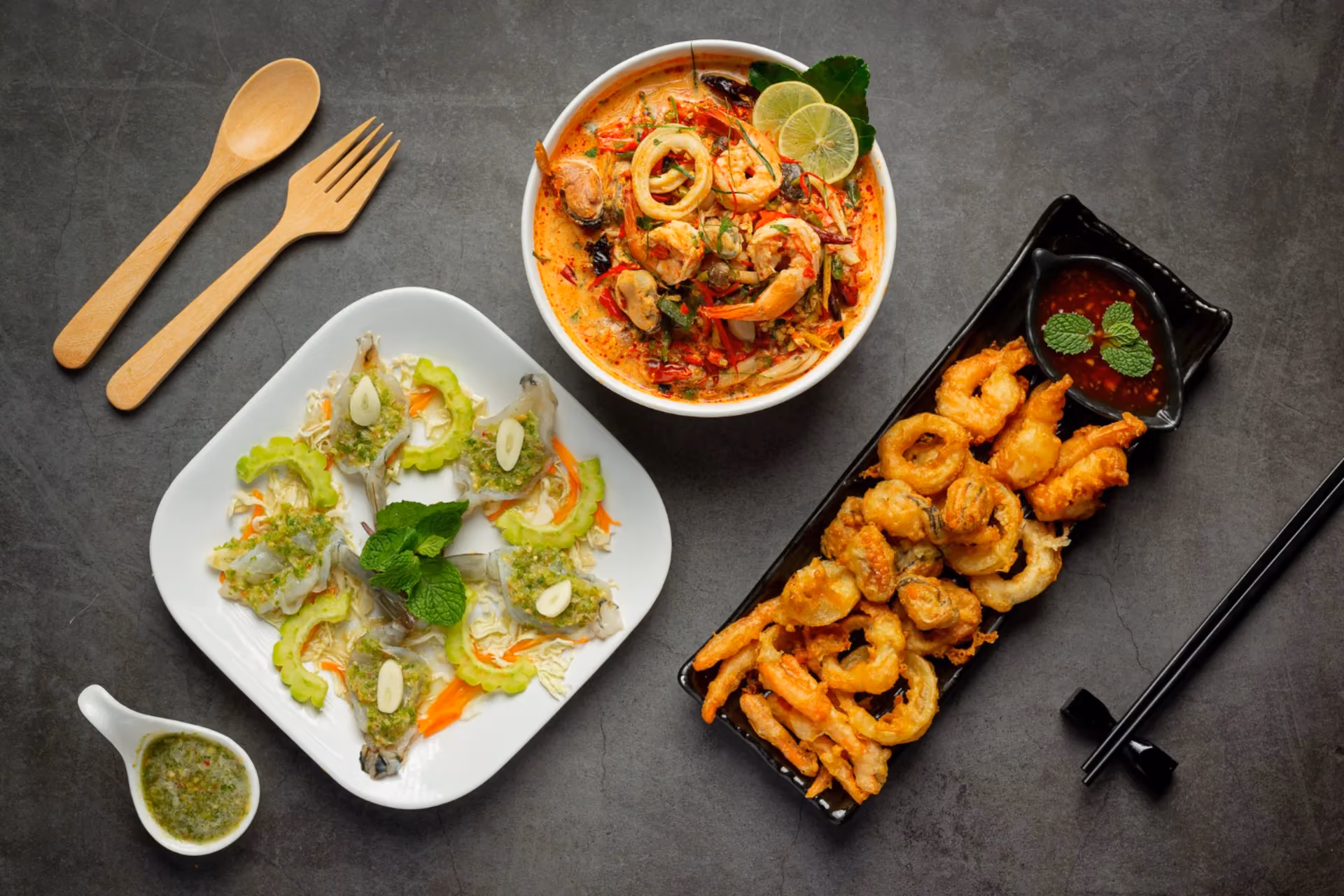 From smoothie bowls to seafood grills — both Seminyak & Canggu offer global beachside flavours
