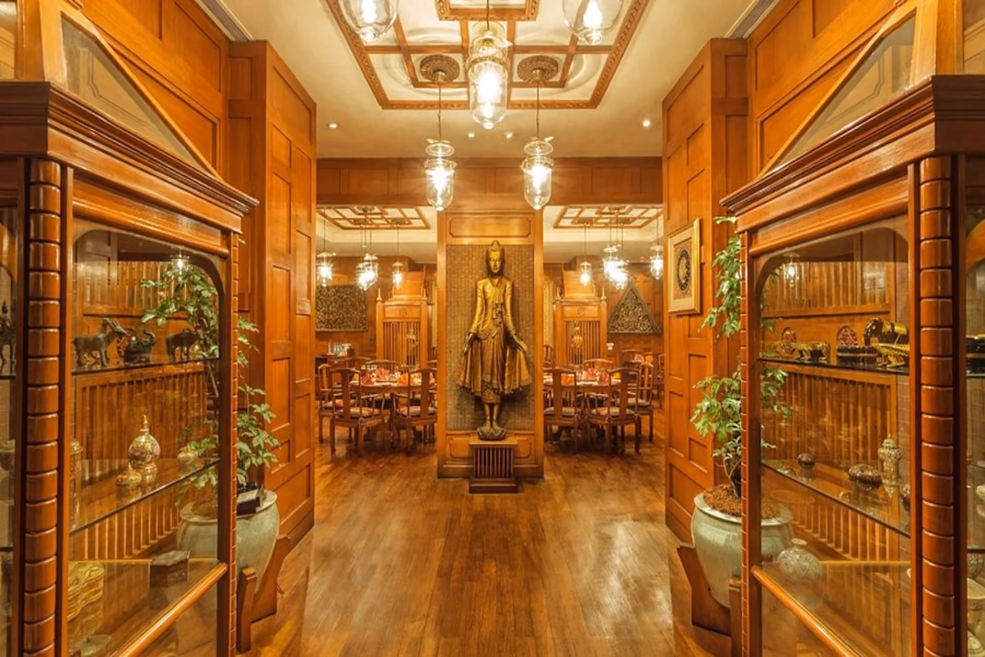 Classic Thai dishes in a cozy setting — ideal for couples searching for a local dining touch