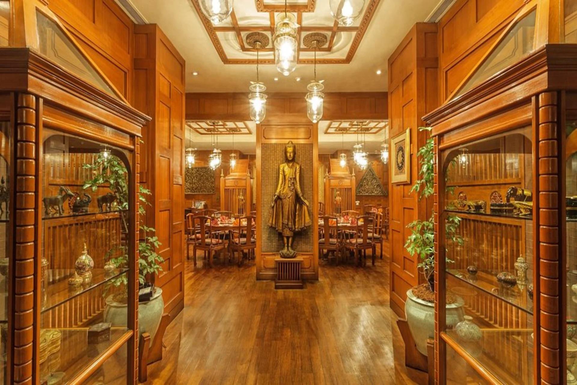 Classic Thai dishes in a cozy setting — ideal for couples searching for a local dining touch