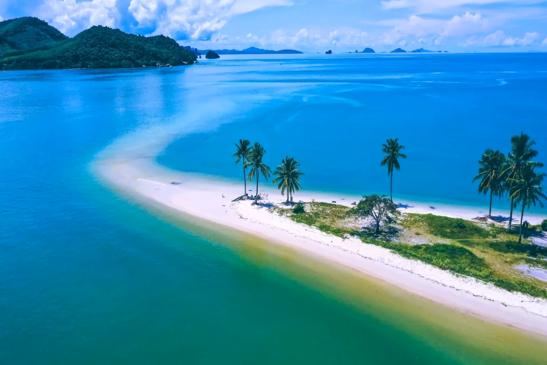 Slow mornings, quiet beaches, and untouched beauty — Koh Yao Yai feels like a dream escape.