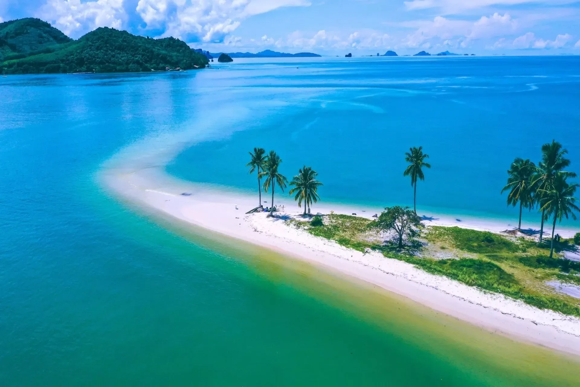Slow mornings, quiet beaches, and untouched beauty — Koh Yao Yai feels like a dream escape.