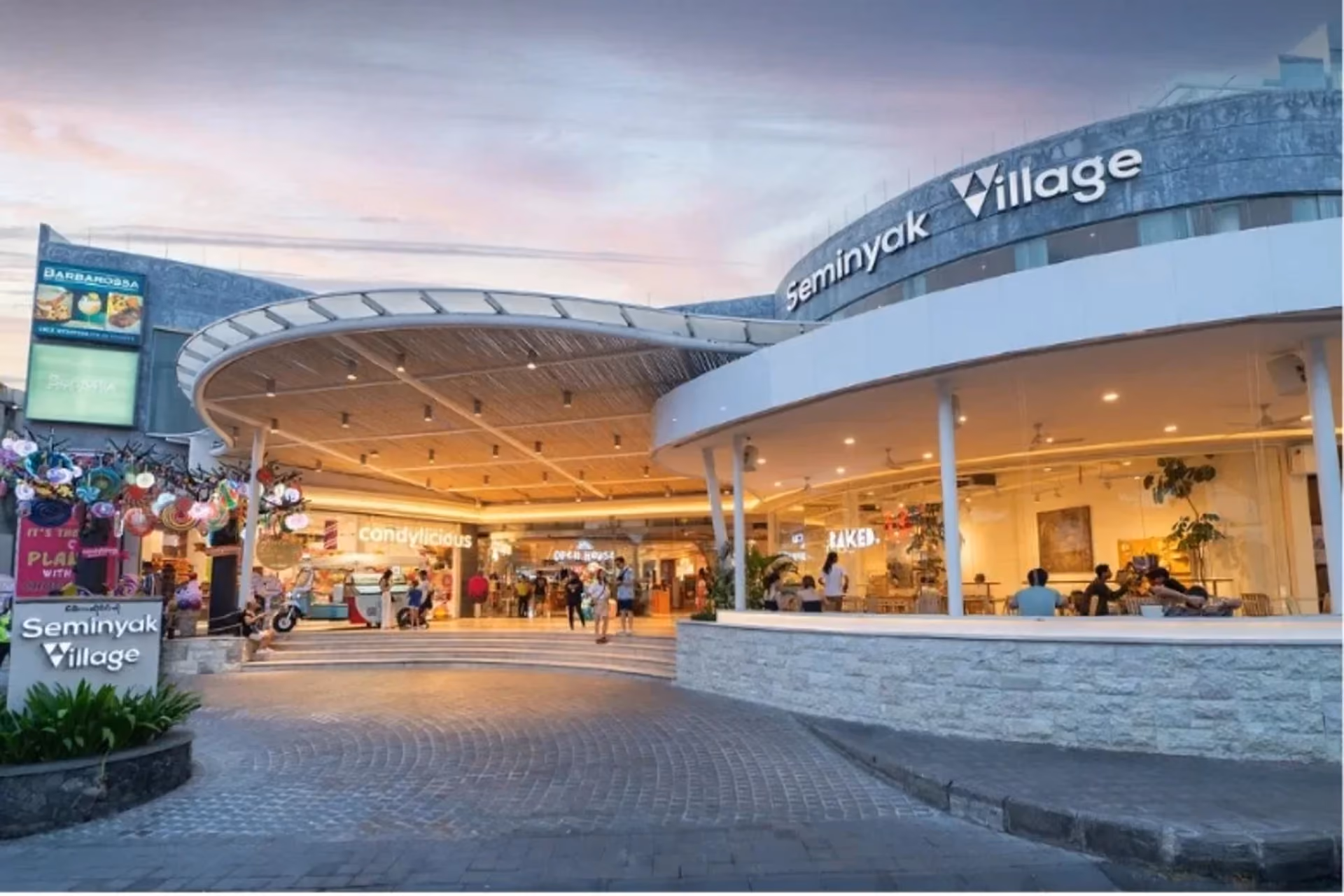 Chic open-air mall with trendy stores and cozy cafés — perfect for a relaxed shopping day.
