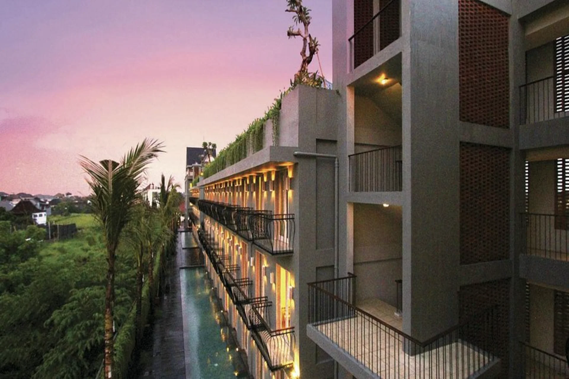 Simple, affordable & steps from the waves — ideal for long-term surf trips