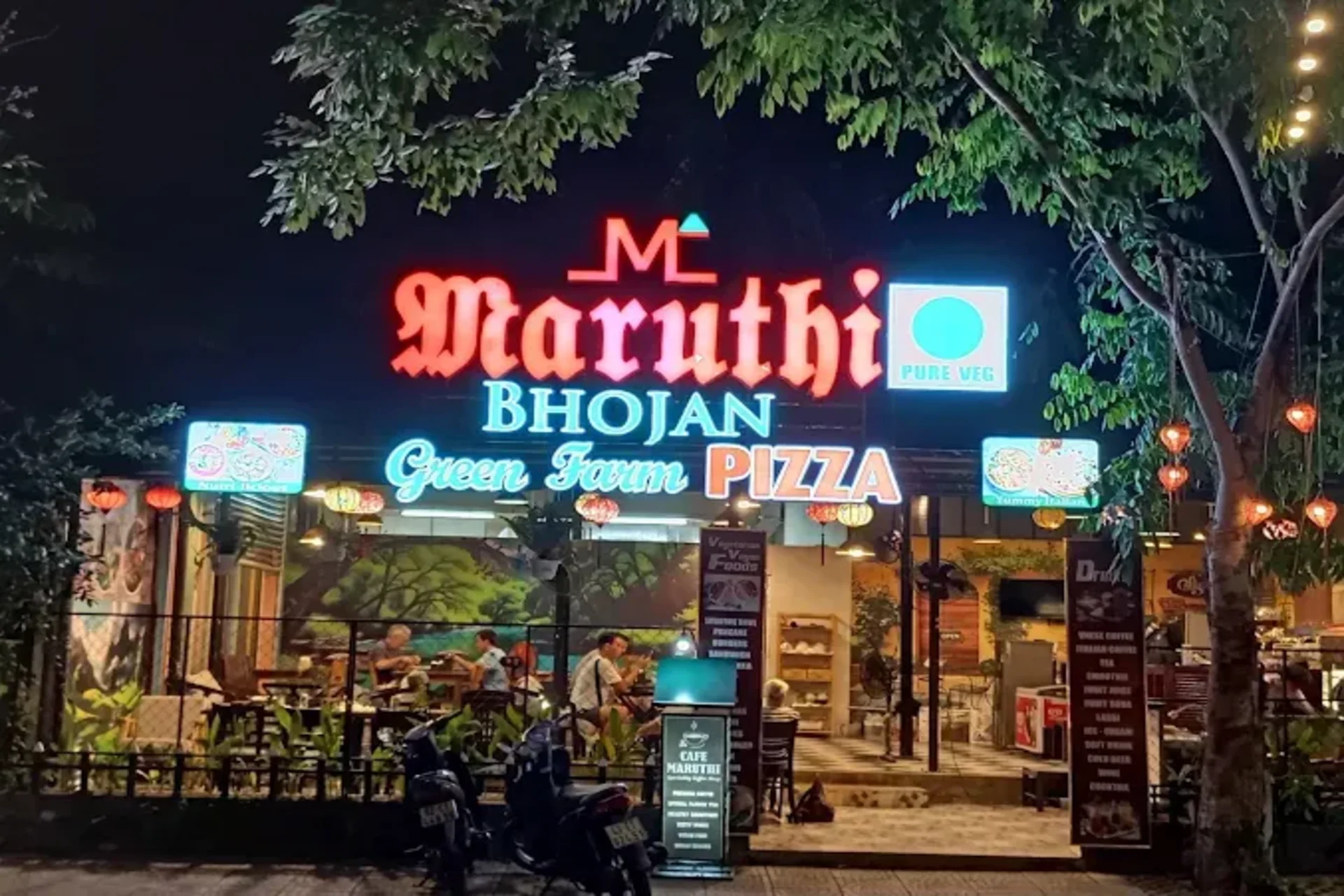 South Indian vegetarian meals & thalis.