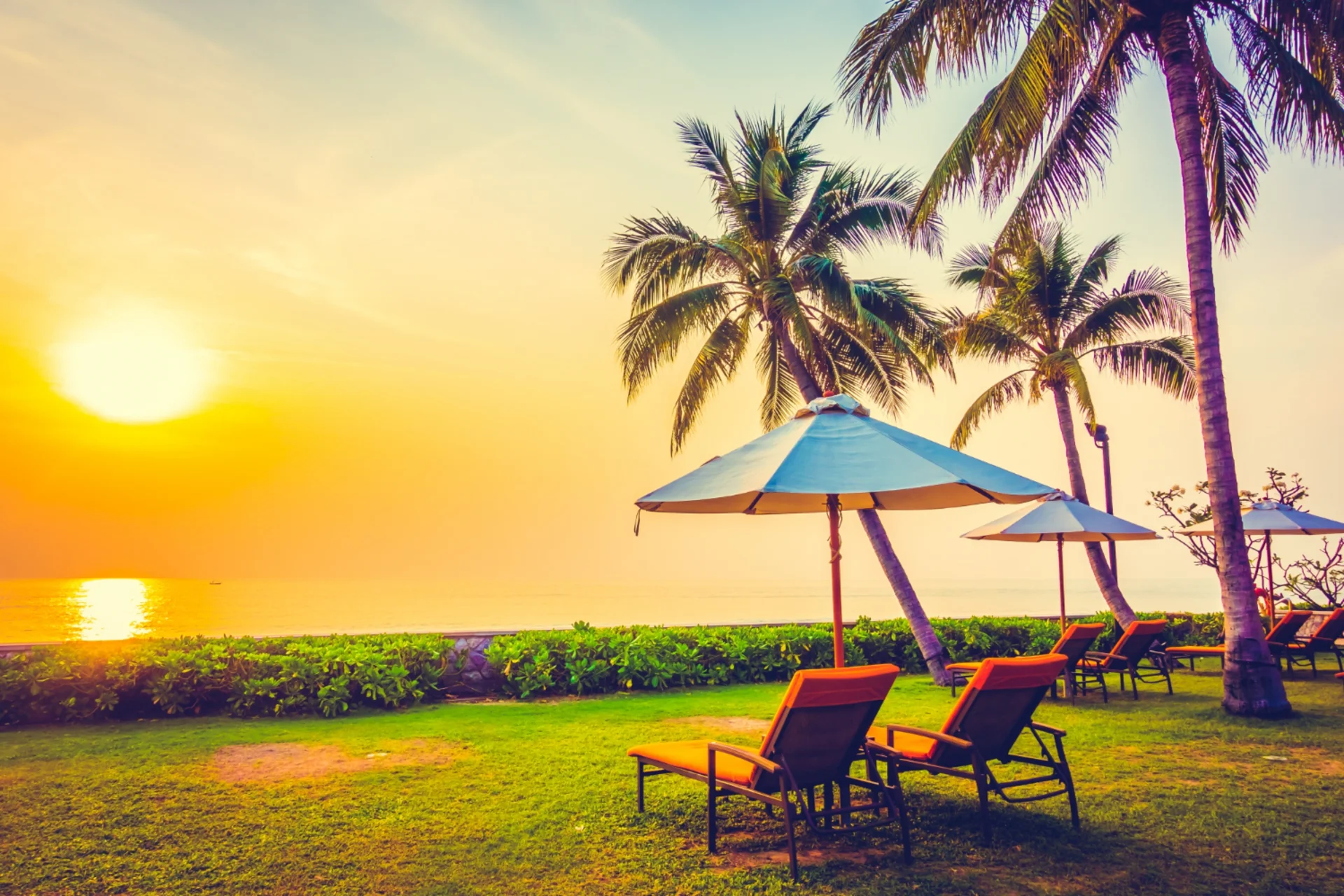 Best Summer Vacation Spots for Couples: Sun-Soaked Romantic Getaways