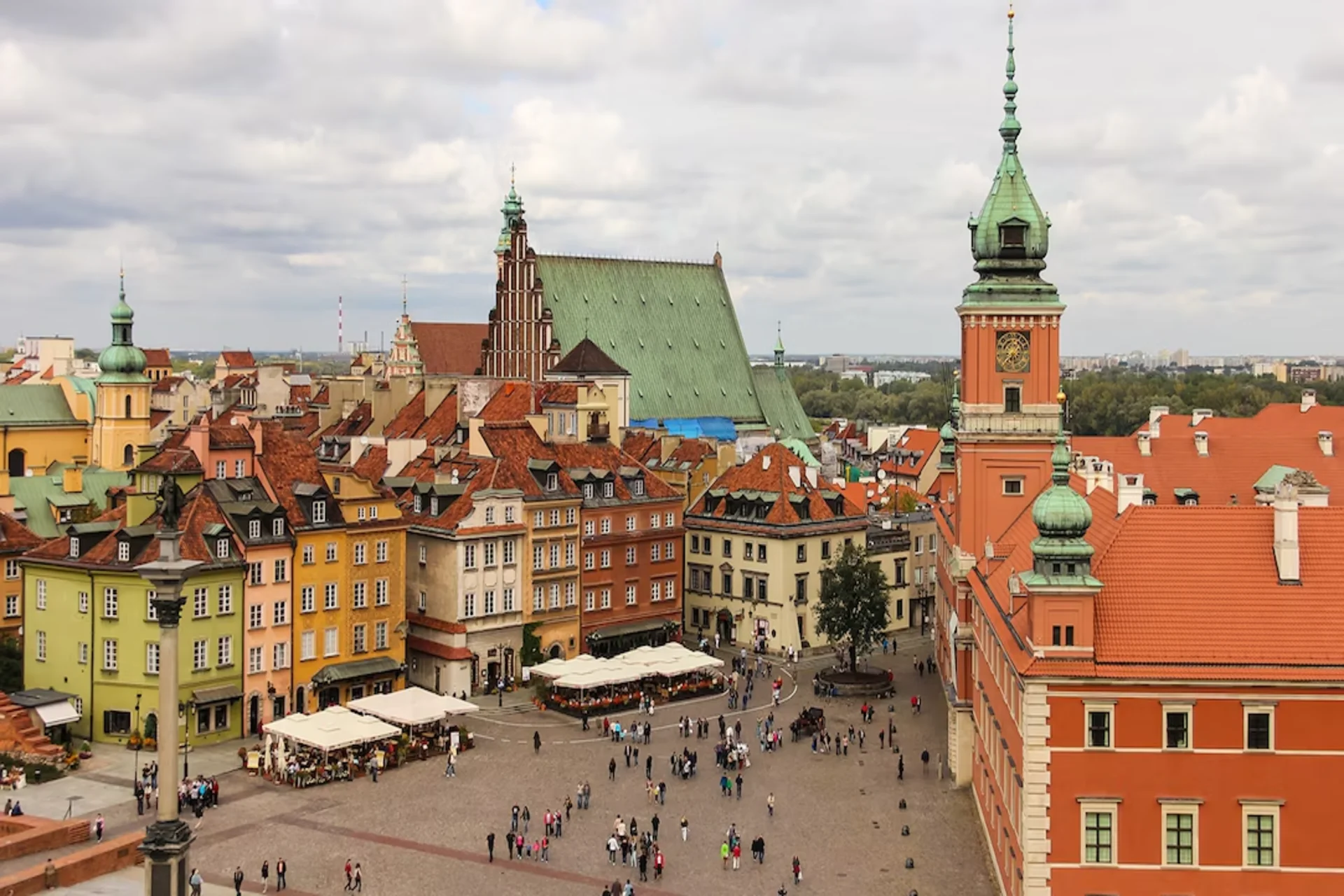 Warm days and long daylight hours make Poland’s historic cities perfect for relaxed exploration in June.