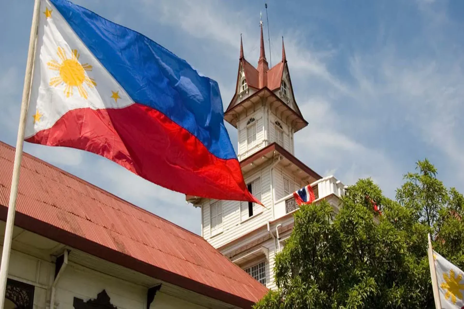 Philippines shines as a top visa-free country for Indian beach hoppers.