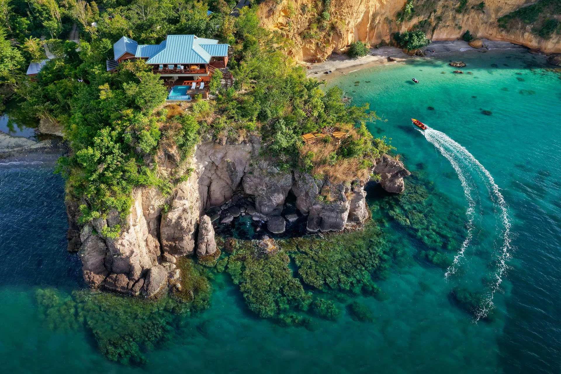 Dominica delivers countries for Indians without visa among Caribbean rainforest wonders.