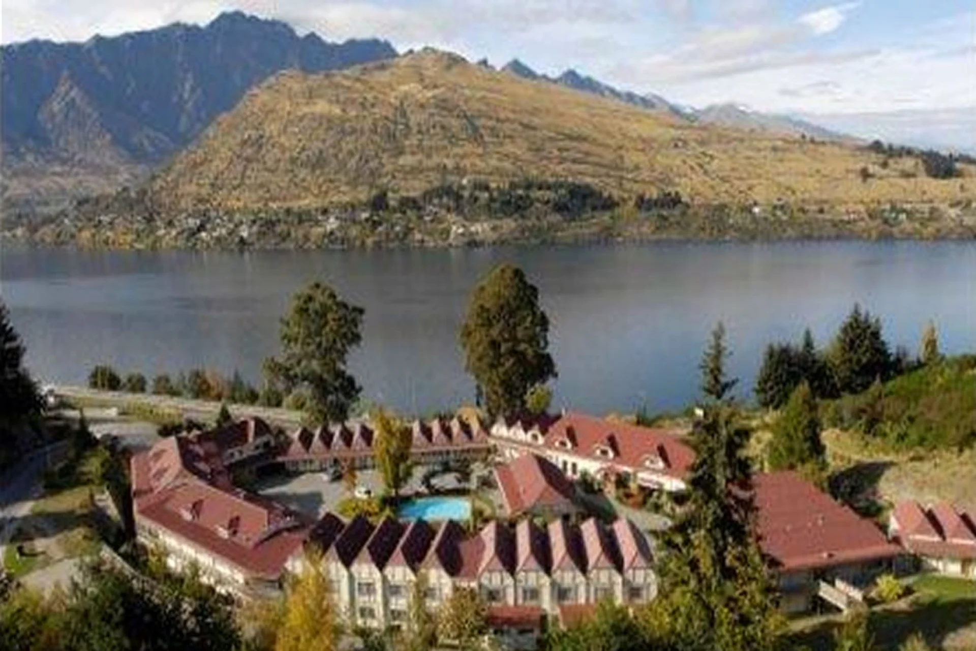 Sherwood's eco-luxury suits your New Zealand honeymoon trip style