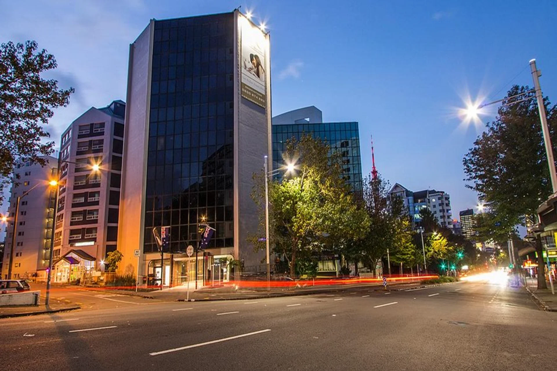 VR Queen Street starts your New Zealand for honeymoon Auckland visit