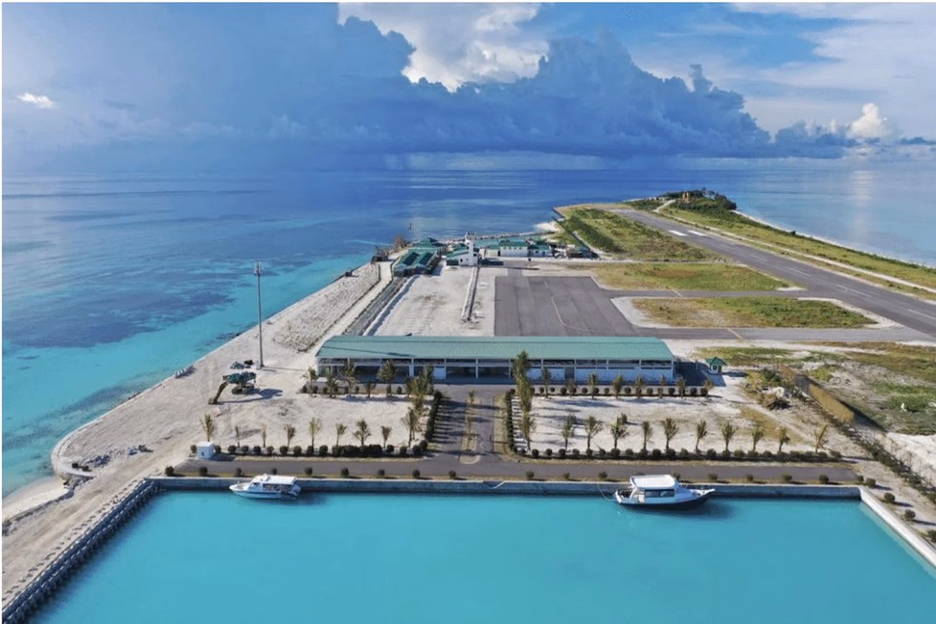 Maldives Airport offers Visa on Arrival for Indian travelers, making entry quite easy for most who are now looking for Bali vs Maldives
