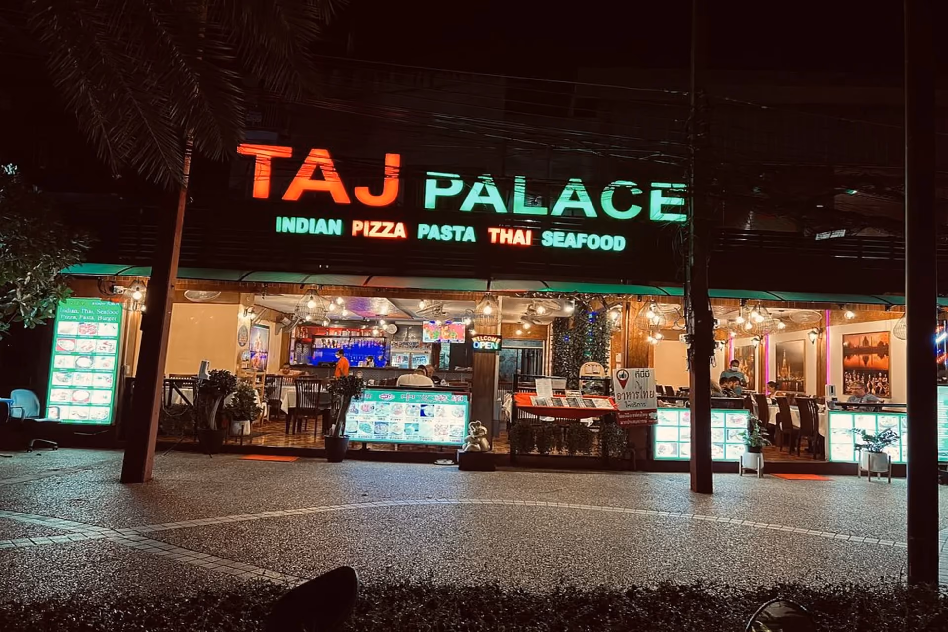 Taj Palace Indian restaurant in Phuket Thailand – Singapore vs Thailand which is easier for Indian food daily