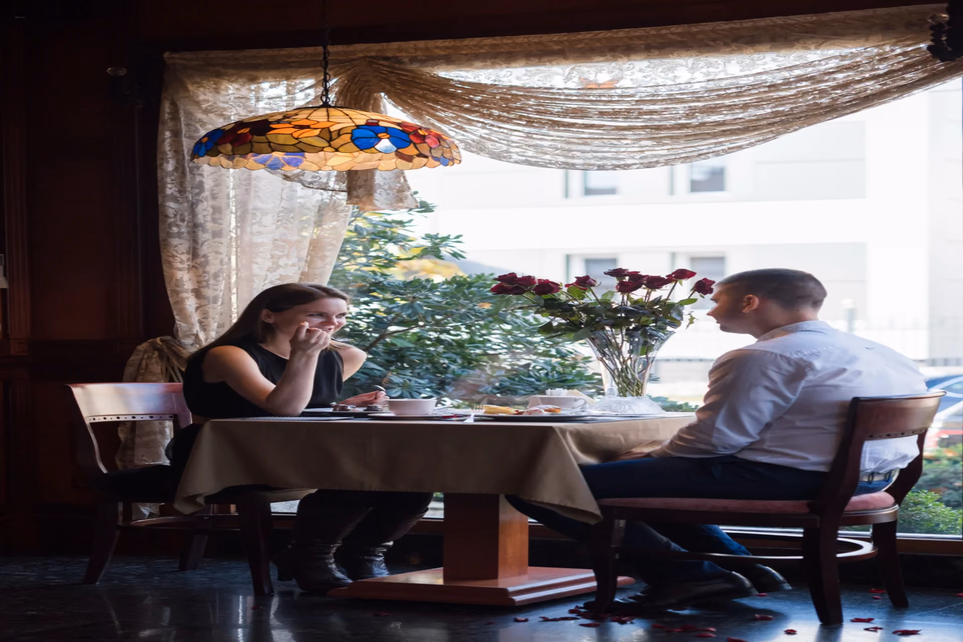 Relaxing café culture in Malaysian towns vs vibrant but busy café scenes in Thailand.