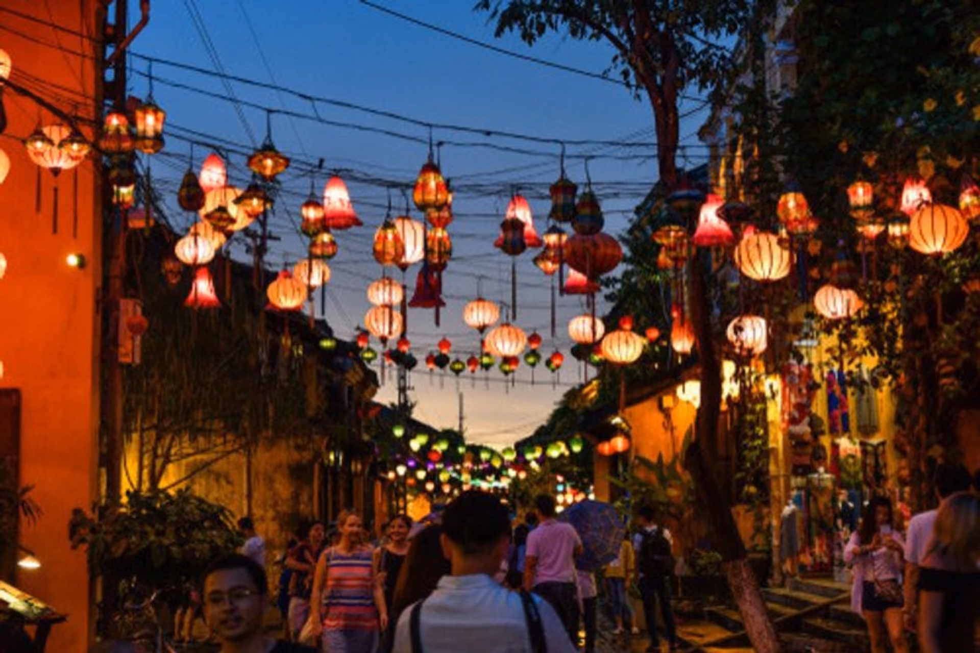 Hoi An streets after sunset