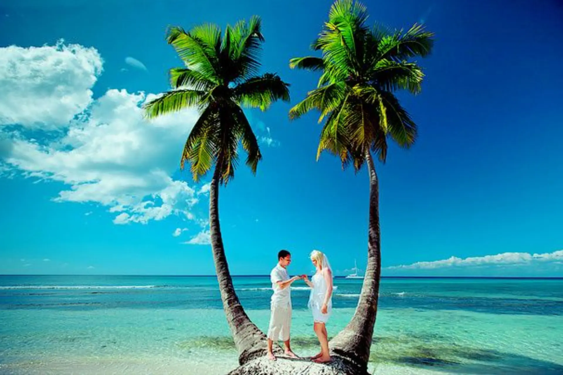 couple on a Phu Quoc Beach