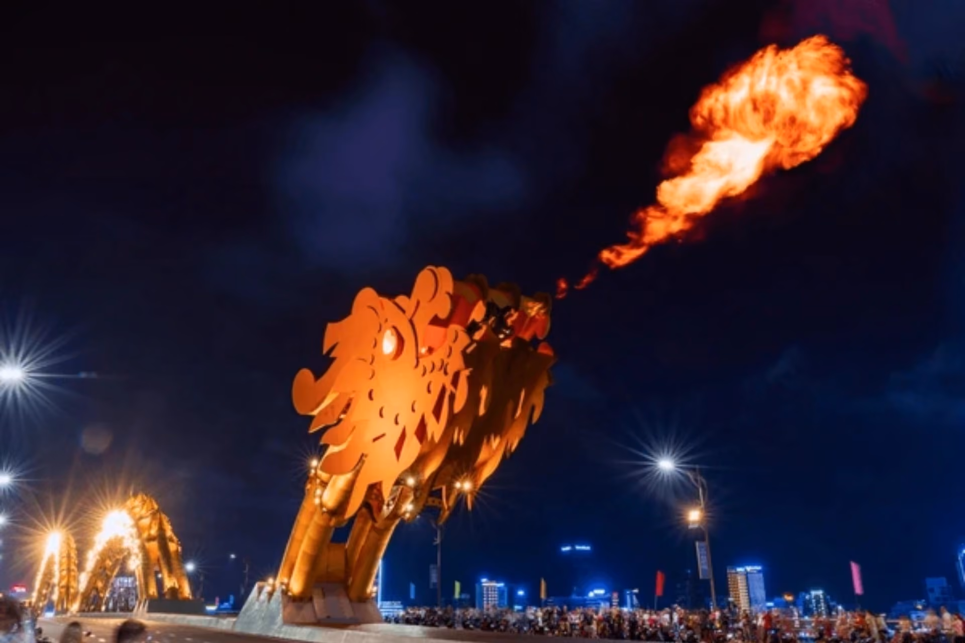Fire Show at Dragon Bridge, Da Nang