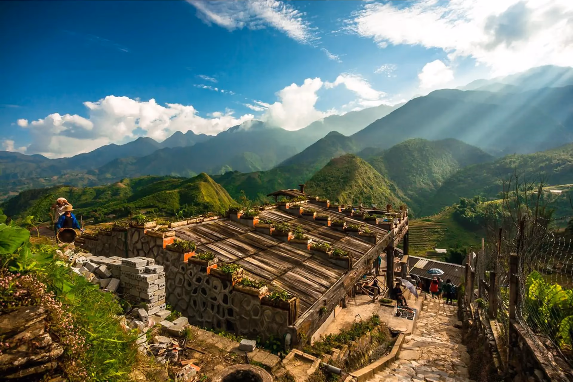 Trek to Cat Cat Village 
