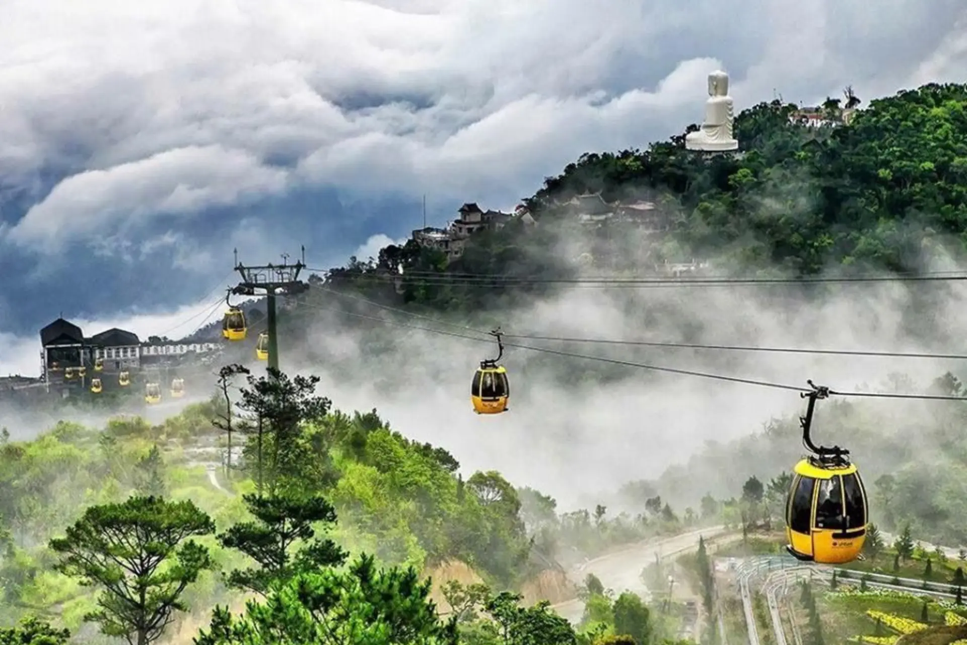 Sapa cable car ride 