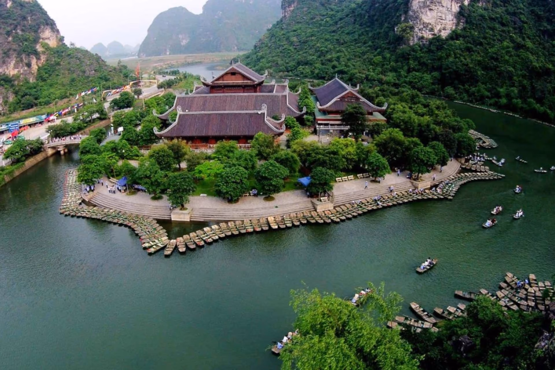 Trang An river in Ninh Binh